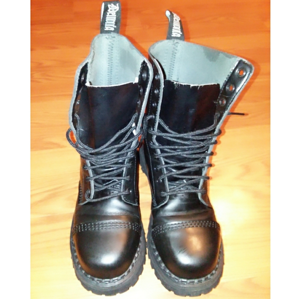 Sz.6 Womens Demonia Leather Boots